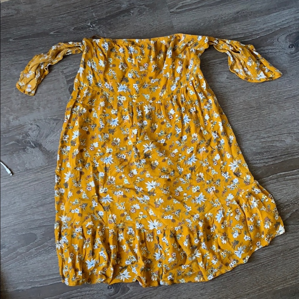 Lovely off the shoulder sun dress